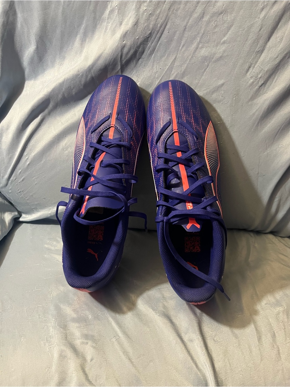 Puma Men's Purple Soccer Cleats with Pink Stripes
